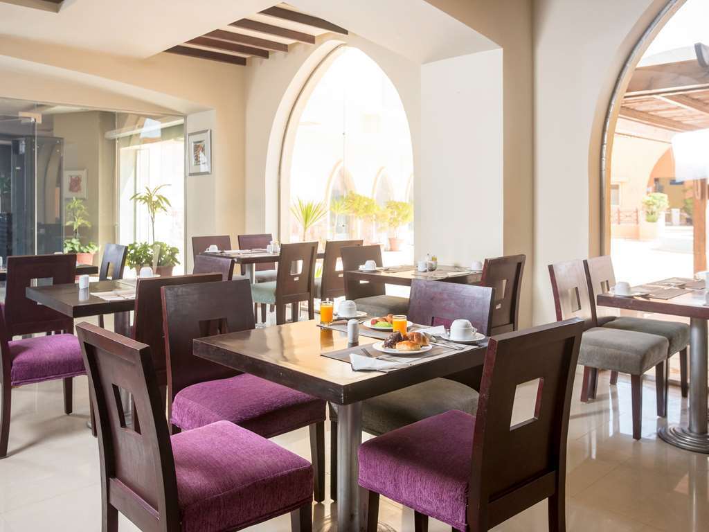 Porto El Jabal Hotel 艾因苏赫纳 餐厅 照片
